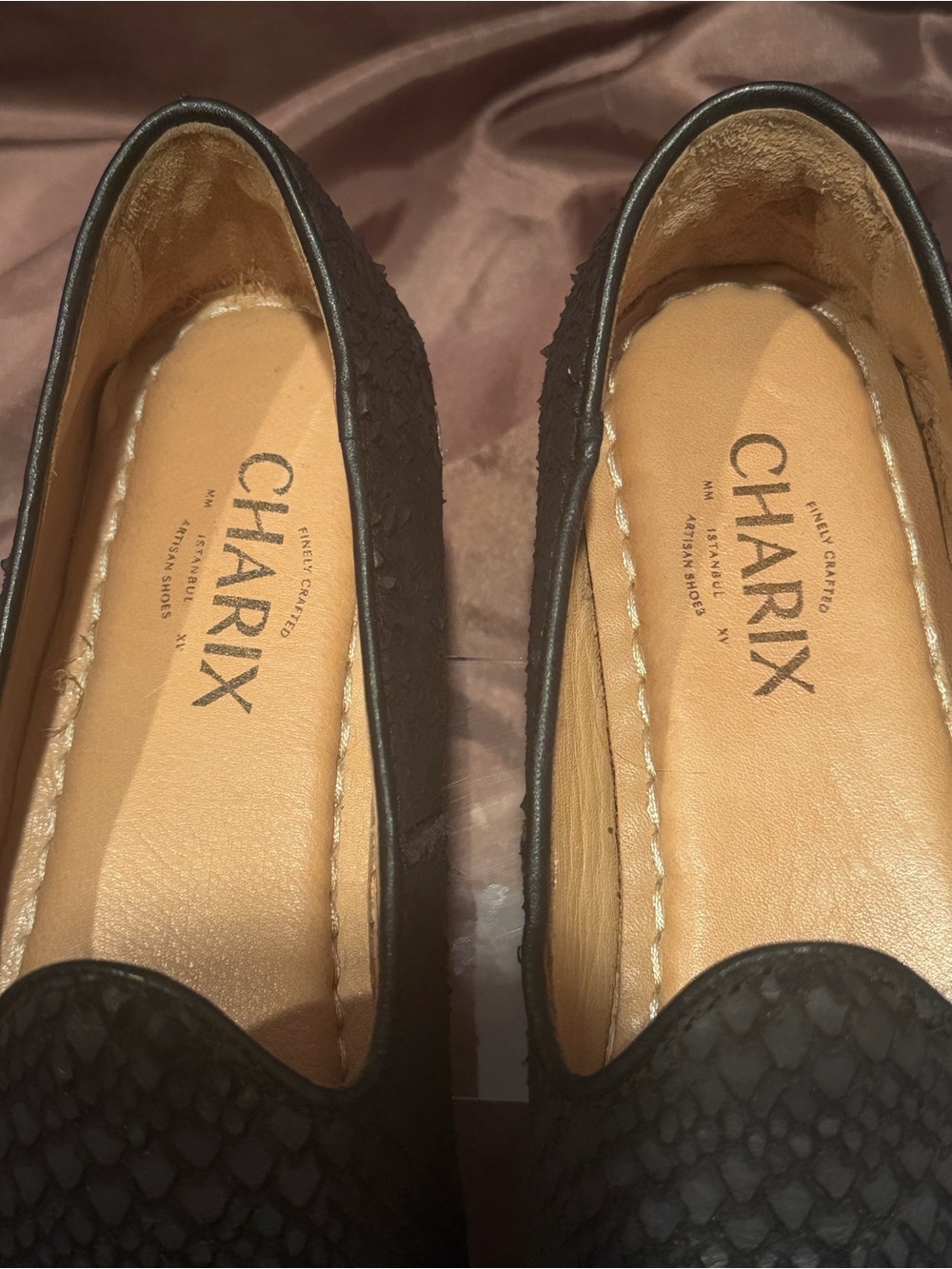 CHARIX Wild Black Slip On, Travel Comfort Loafer size Europe 39 - Picture 4 of 9